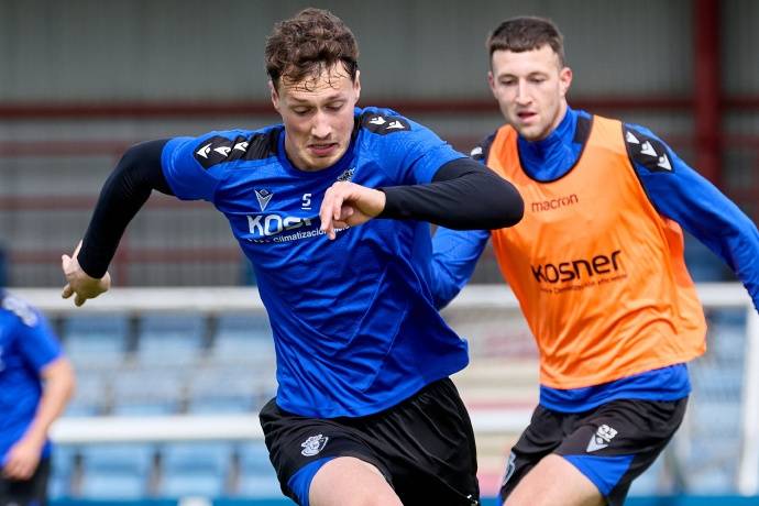 转会籍刚满3个月，华裔球员陈达毅有望随库拉索首度参加世界杯（会籍转换满三月，华裔陈达毅或将随库拉索迎来世界杯首秀）