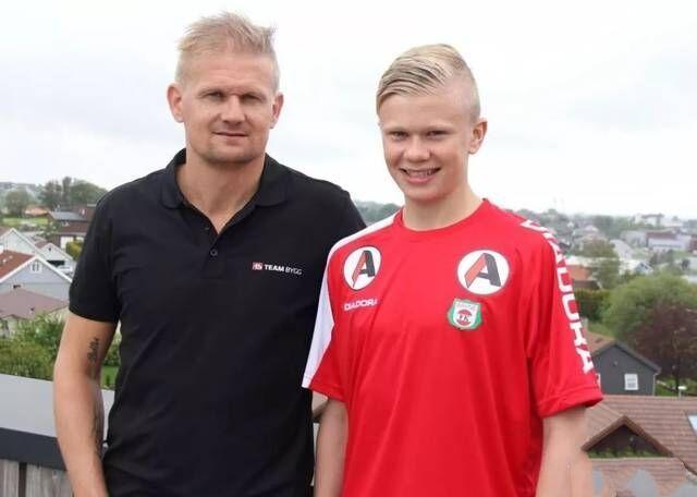 博洛尼亚2-0那不勒斯，达林加破僵，卢库米锁定胜局（博洛尼亚2比0力克那不勒斯，达林加先拔头筹，卢库米终结悬念）