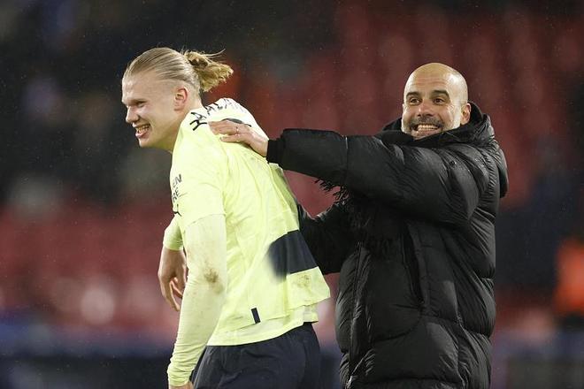 斯基拉：那不勒斯依然想租梅努，球员也想要获得更多出场机会（斯基拉：那不勒斯仍盼租借梅努，球员渴望更多出场时间）