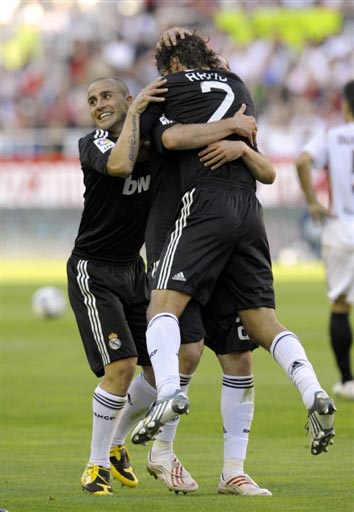 令人惊讶的传闻遭辟谣，罗马诺：贡多齐被推荐给皇马传闻不实（罗马诺辟谣：有关贡多齐被推荐至皇马的传闻不实）