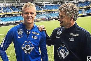 日本足协官方：铃木彩艳因伤缺席本月名单，野泽大志替补入选（日本足协通告：铃木彩艳因伤无缘本月名单，野泽大志递补入选）