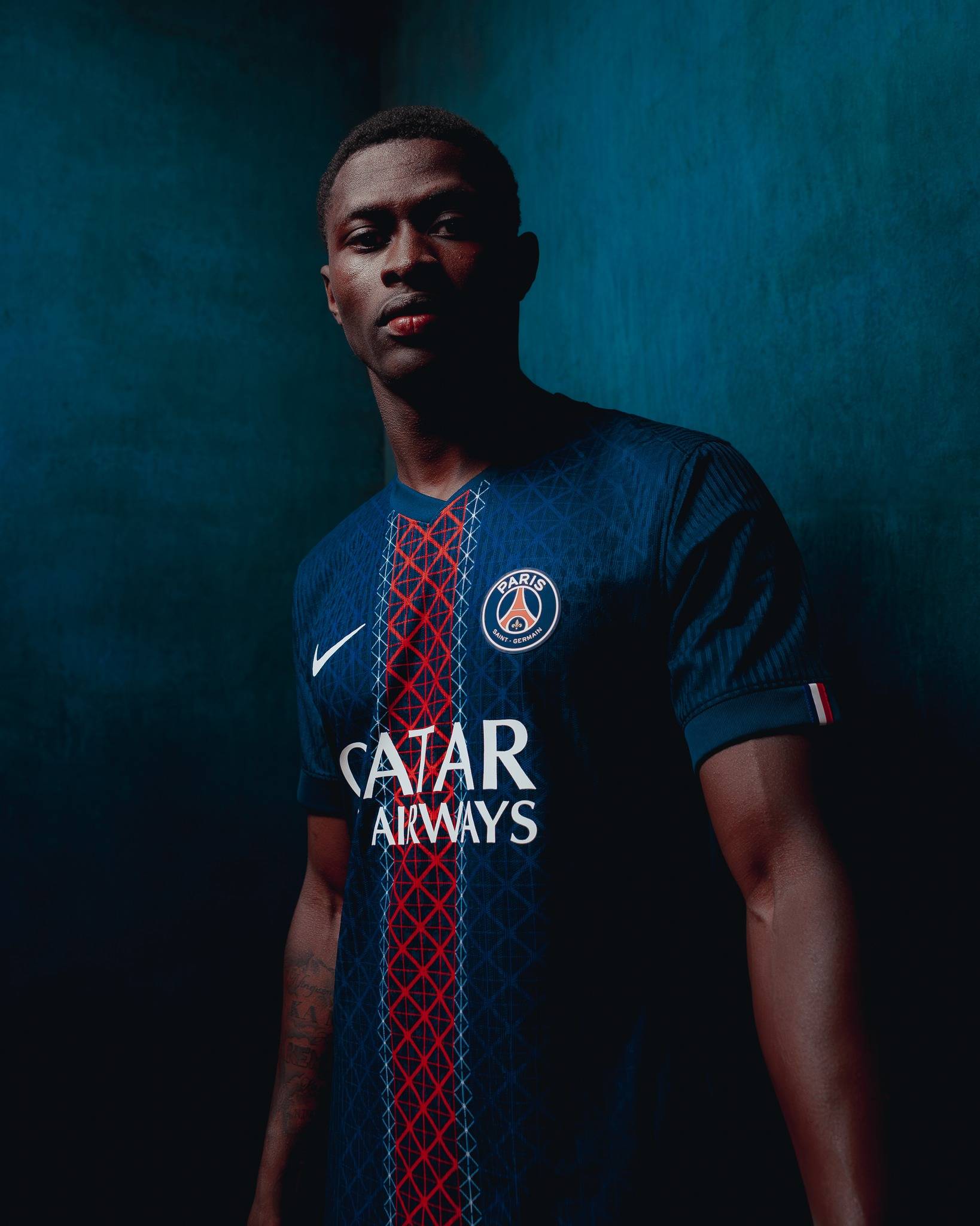 希勒评英超本轮最佳阵容：埃泽领衔，内托、皮克福德等人在列（希勒评选本轮英超最佳阵容：埃泽领衔，内托、皮克福德等入选）