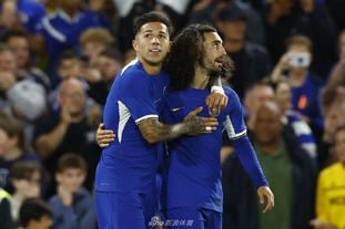 范戴克：点球非常明显；科纳特的进球也应该被确认有效（范戴克：点球判罚毫无争议，科纳特的进球本应算数）