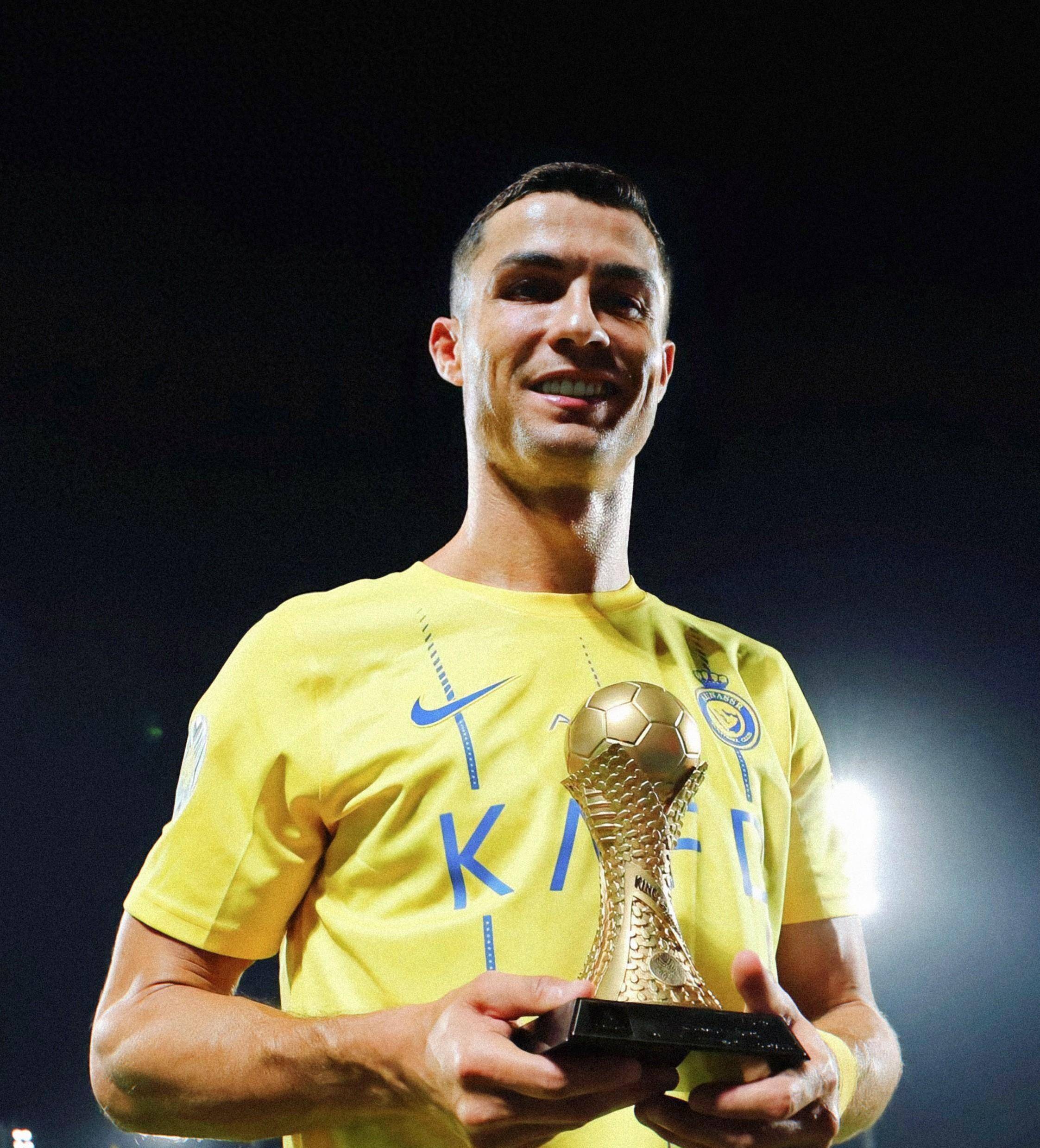 曼联主帅阿莫林迎战伯恩茅斯：老特拉福德能否再现荣耀？（阿莫林率曼联迎战伯恩茅斯：老特拉福德还能重燃辉煌吗？）