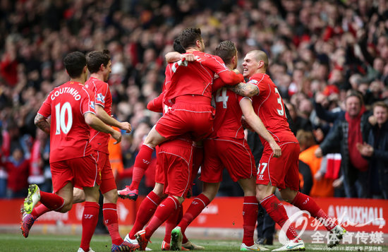 英超-特罗萨德替补破门 阿森纳1-2遭维拉读秒绝杀（英超：特罗萨德替补建功 阿森纳1-2被维拉补时绝杀）