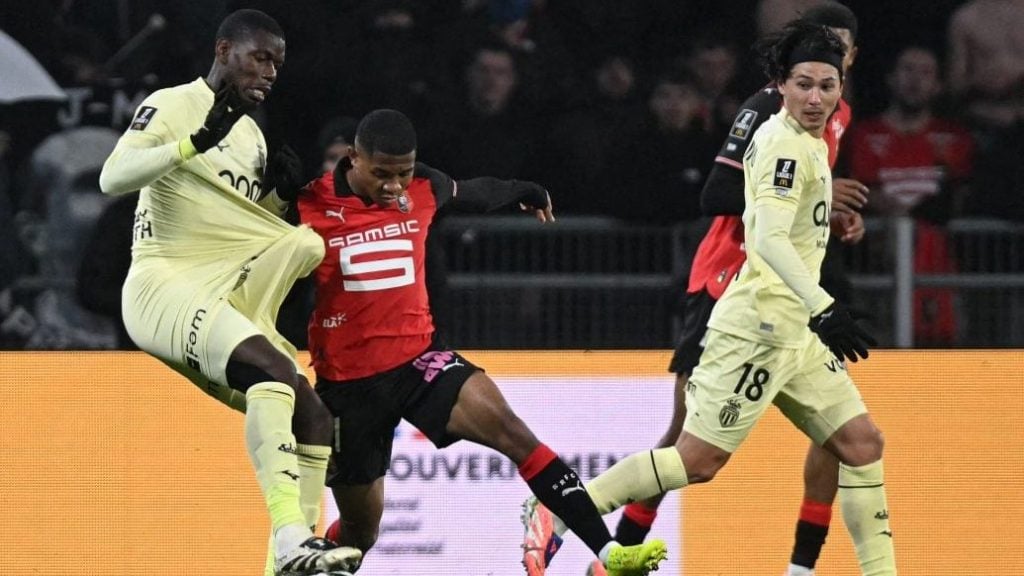 哈默德替补双响！摩洛哥加时3-2击败约旦，夺得阿拉伯杯冠军（替补奇兵哈默德梅开二度，摩洛哥加时3-2力克约旦捧起阿拉伯杯）